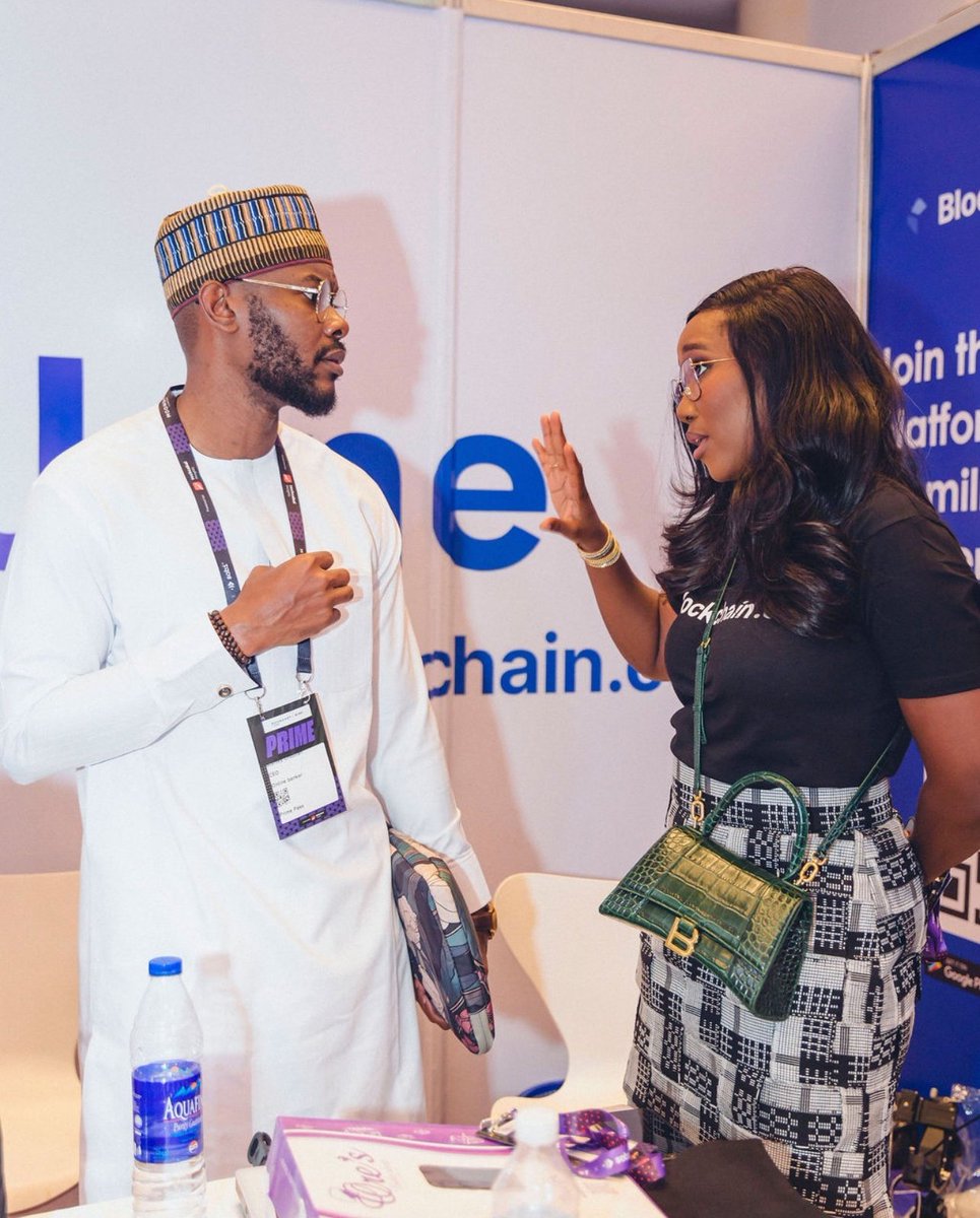 BlockchainAfri_'s tweet image. Pictures from @TechCabal Moonshot event 🇳🇬

Stop by our booth,talk to the team and grab cool swags 👕
