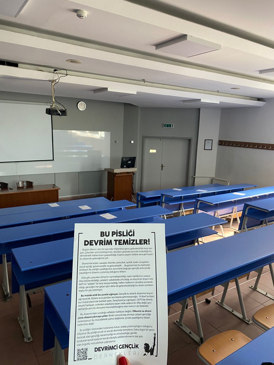 DgdKaradeniz2's tweet image. 📍 Zonguldak Bülent Ecevit Üniversitesi (BEÜN)'de İİBF, İLEF ve İnsan ve toplum bilimleri fakültesi'nden sesleniyoruz;
Bu Pisliği Devrim Temizler!
📣Bu pisliğin neresinden tutarsanız tutun, orada çürümüşlüğün olduğunu biliyoruz. Daha özgür bir yarını kuracak olan gençliği,…