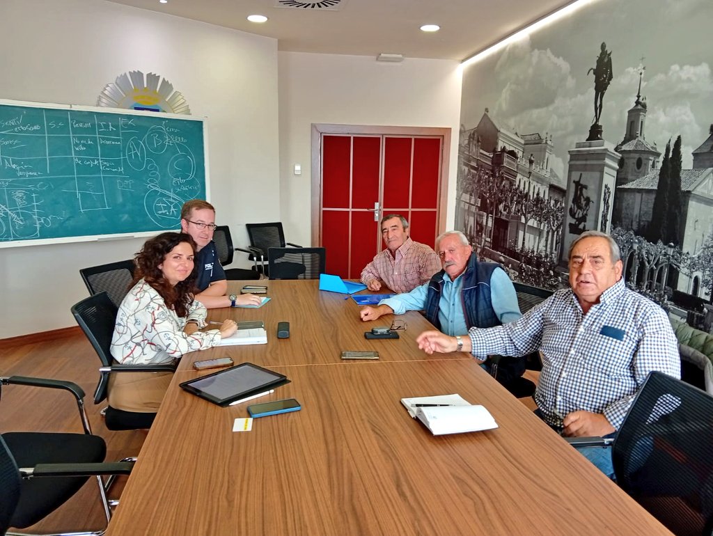 Asociación de Vecinos Cisneros tweet media
