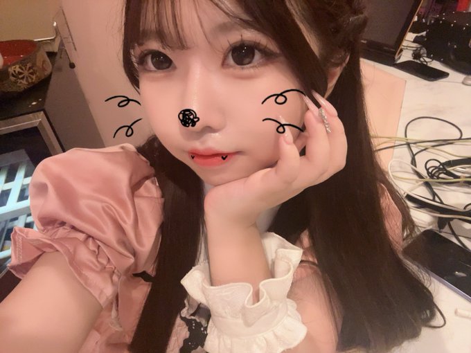 PINK MONSTERのツイート