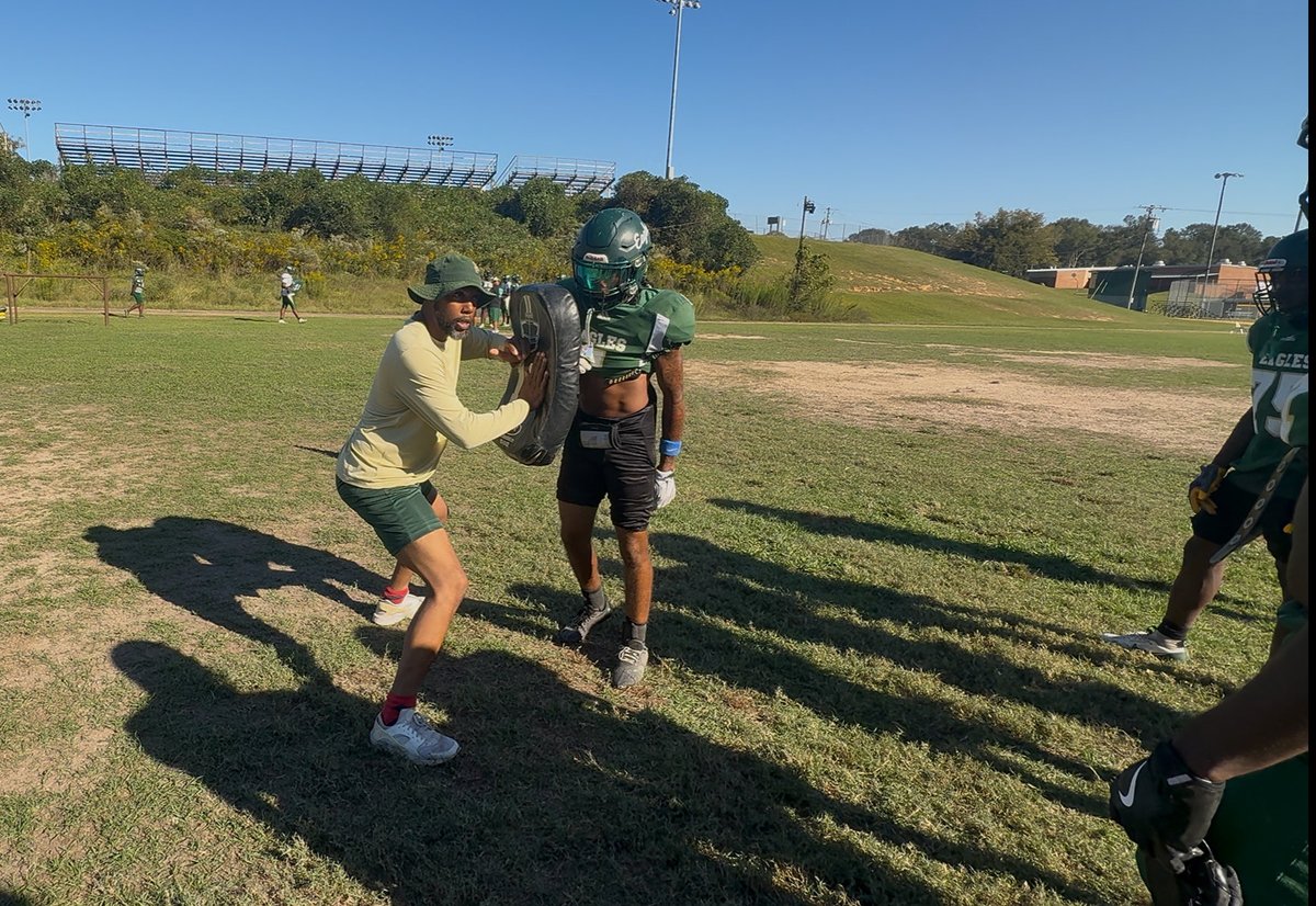 Luther McCray (@coachclampteam) on Twitter photo 