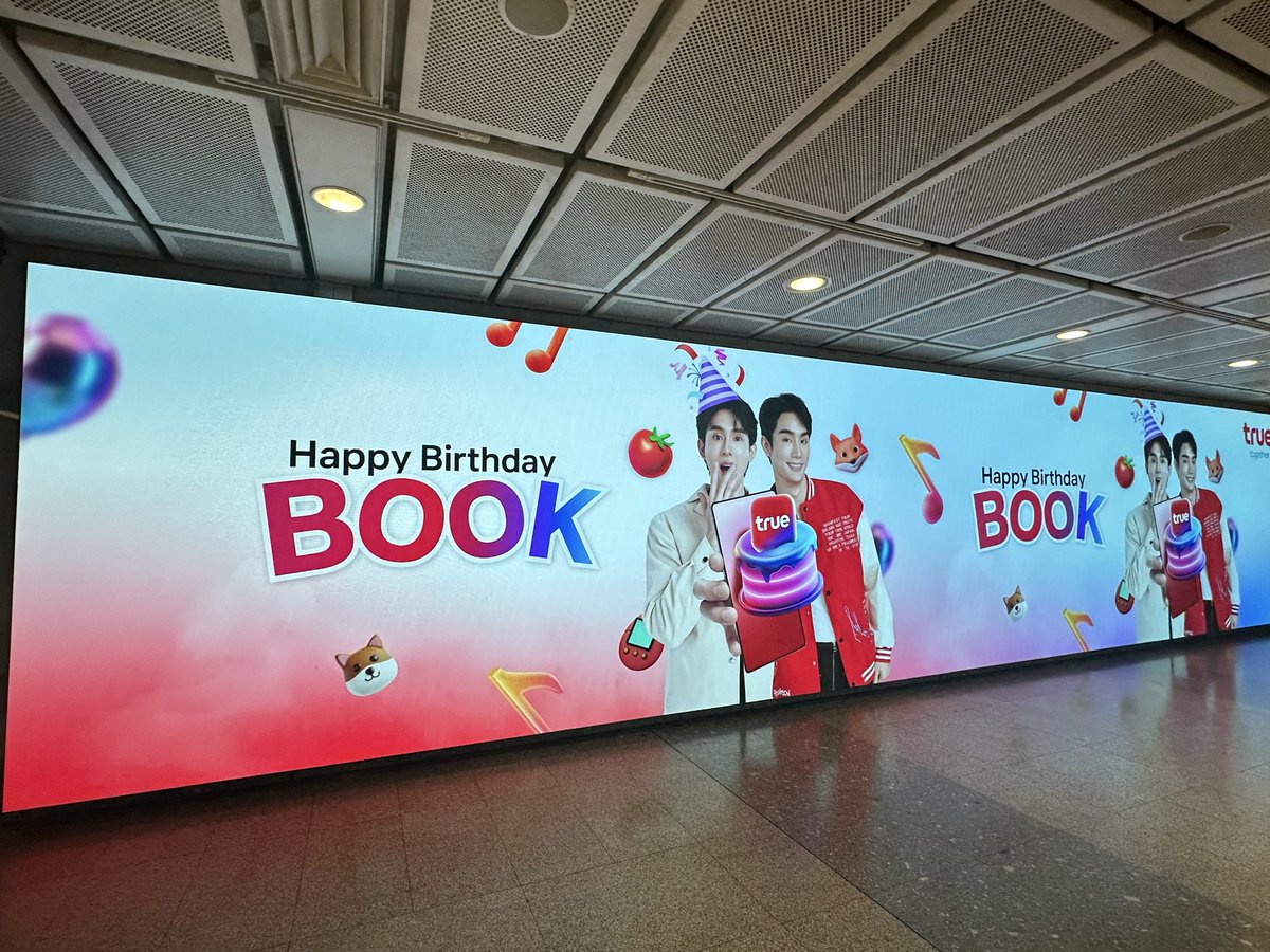 MRT สุขุมวิทเช็ค ✅ 
ทรูน่ารักมากเลย มีจอวันเกิดบุ๊คด้วย ❤️💙

#TrueAppxForcebook 
#Truedtac5GxForceBook 
#fforce_ #kasibook 
#ฟอสบุ๊ค #ForceBook #Truedtac5G