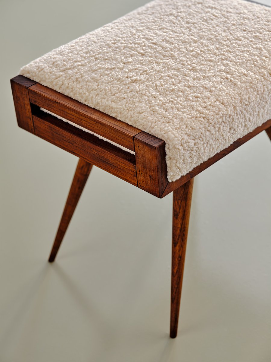 Feel the gentle embrace of DOLLY, a bouclé fabric in pure white that wraps your upholstery in warmth and softness. Its wooly texture adds a cozy, luxurious touch to any space 🤍

Bring this softness home—see more at aldeco.pt.