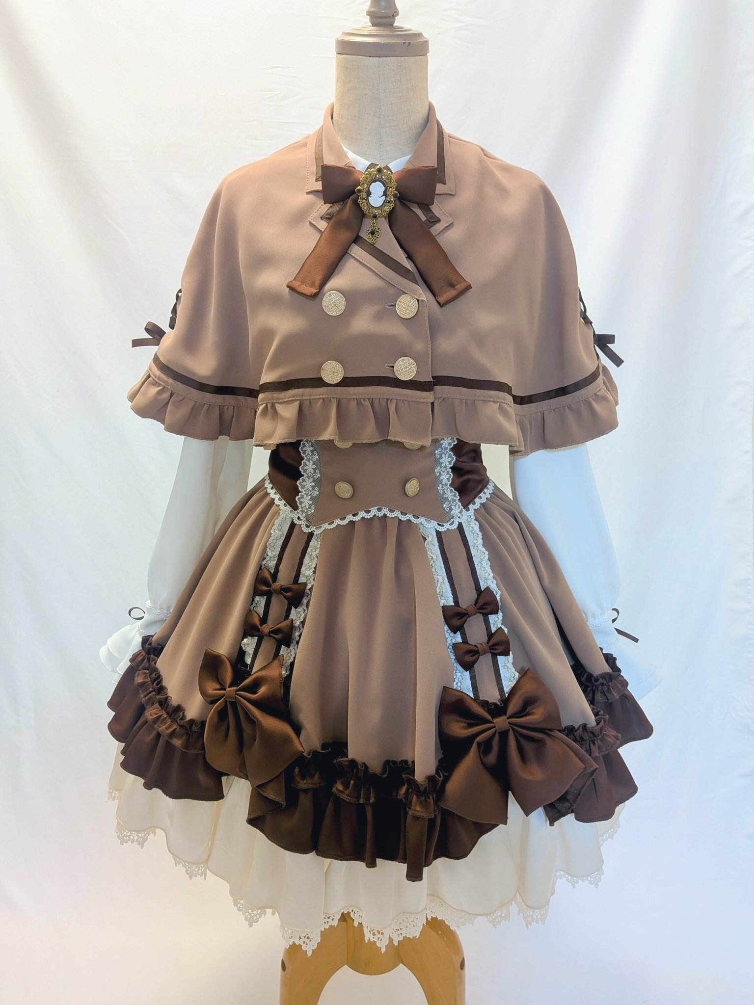 ねぶた連参加の衣装一式です 来年はこの衣装を身につけて踊っては如何ですか？ 今日はいっぱい踊ったよ！💓💃