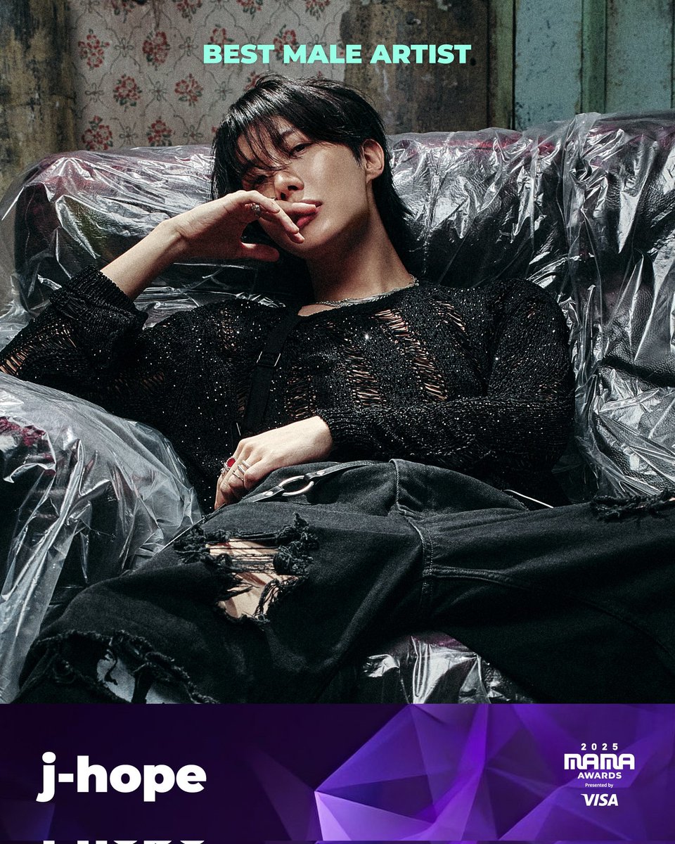 j-hope has nominated in 5 categories at the 2025 MAMA AWARDS 

🏆 Artist of The Year (Daesang)
🏆 Song of The Year: MONA LISA (Daesang)
🏆 Best Dance Performance Male Solo: MONA LISA
🏆 Best Male Artist
🏆 Fan's Choice Male