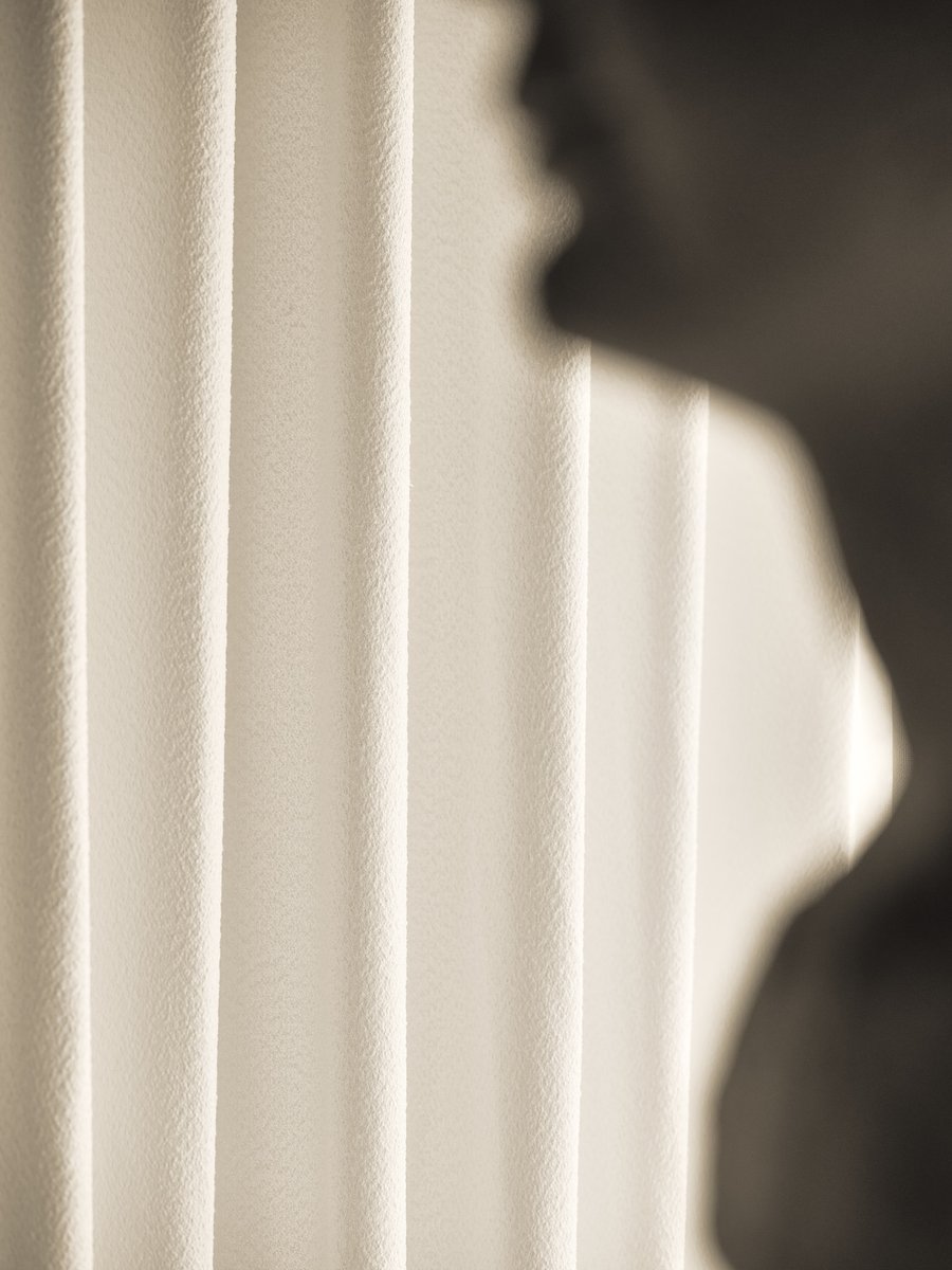 Wrap your space in elegance with BOUCLARGE, a luxurious fabric in pure white. Its knitted bouclé texture adds warmth, character, and sophistication, while also providing sound absorption for a peaceful ambiance. 🤍

Discover more at aldeco.pt ☁️