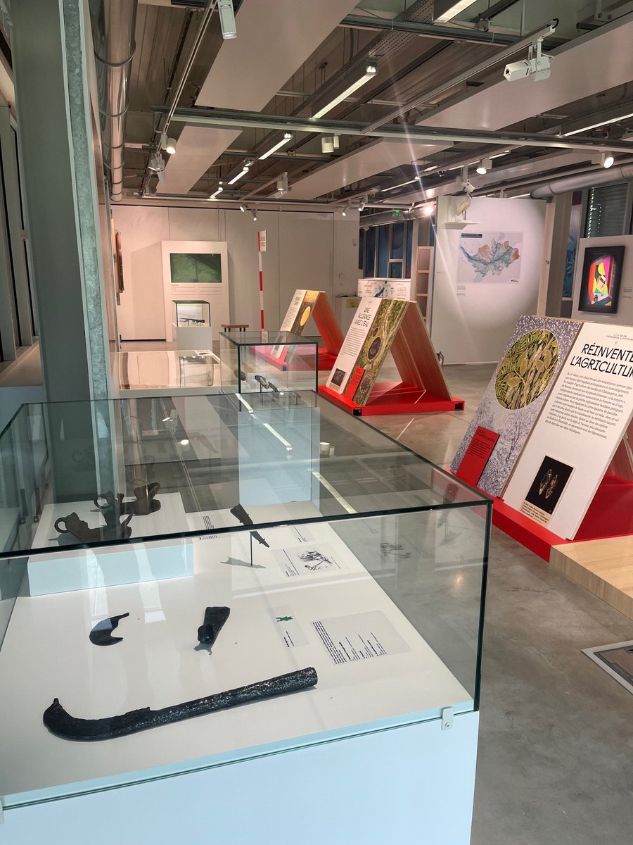 [✨À découvrir] Du 20/09/25 au 22/02/26, venez découvrir l'exposition "Ceci n’est pas qu’un paysage !" à <a href="/LeChronographe/">Le Chronographe</a>, Rezé. Avec l'appui du dispositif archéocapsule "Archéologie environnementale" de l'<a href="/Inrap/">Inrap</a>.
👉 urlr.me/WyzPUA