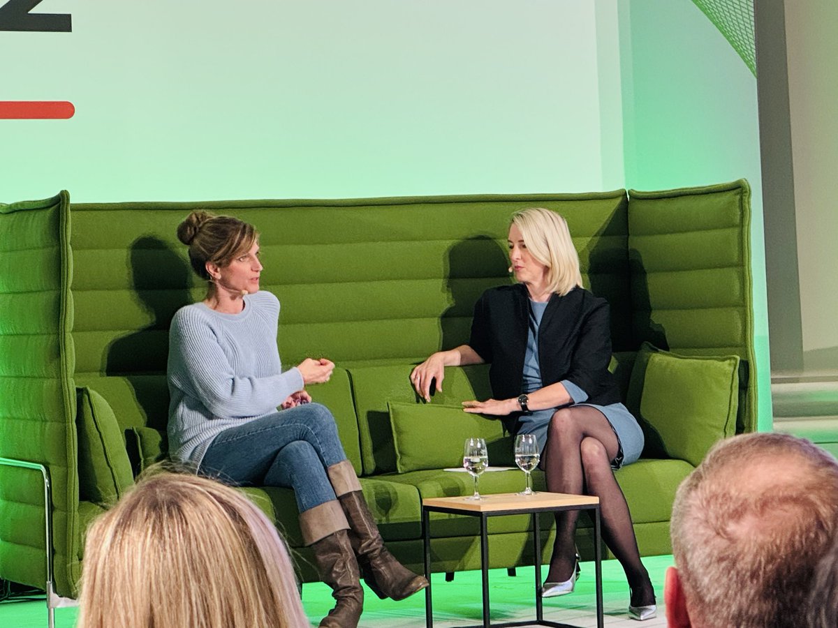 Heute beim Forum Nachhaltigkeit der <a href="/DB_Presse/">Deutsche Bahn AG</a> im Berlin: <a href="/beyond_ideology/">Maja Goepel @beyond-ideology.bsky.social</a> fordert eine Abkehr der parteipolitischen Positionierung in Form von negativer Abgrenzung, hin zu echter Kollaboration mit Fokus und Verantwortung auf politischer Wirkung. Stark 🚀 #FNH