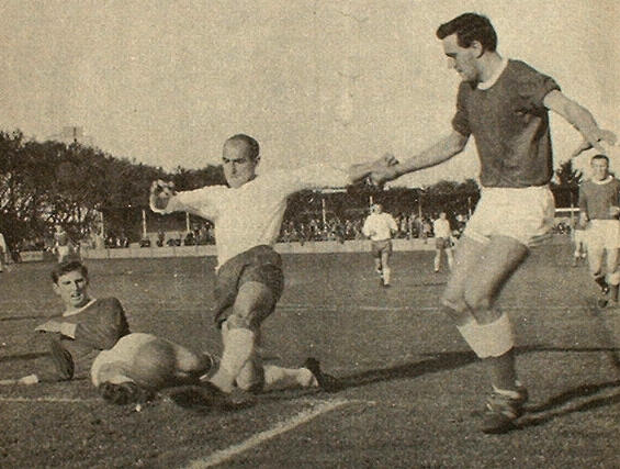 .<a href="/telfordutd/">AFC Telford United</a> <a href="/margate_fc/">Margate FC</a> <a href="/MargateFC_progs/">Margate FC programmes of the past</a> <a href="/KentNLPodcast/">Kent NL Podcast 🥇🥈</a> 60 years ago today, Oct 16th, 1965 #Margate drew with Wellingon Town (later Telford United) 1-1 in the Southern League, Premier Division. Ken Bracewell scored for the 'Gate margatefootballclubhistory.com/players-profil… .....more