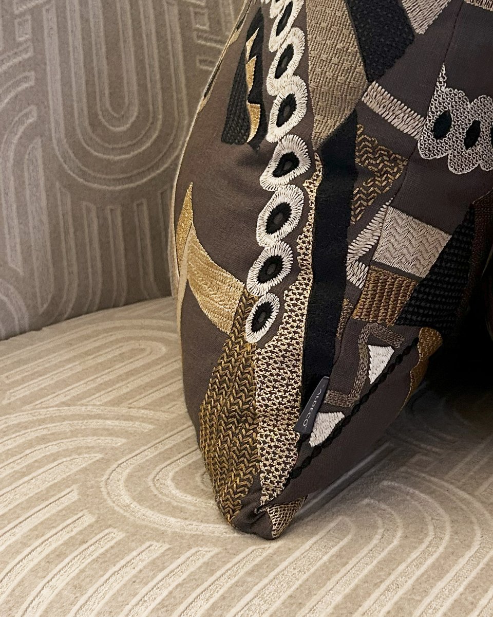 Wrap your upholstery in luxury with BELLE ÉPOQUE VELVET in pure white, paired with a stylish cushion in LA VIE for a soft contrast of grey tones. This exquisite fabric combination adds elegance  and timeless charm to any interior. 🤍

Discover more at aldeco.pt.