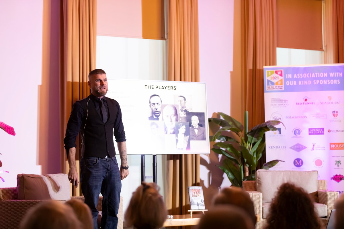 Elliott & Thompson (@eandtbooks) on Twitter photo 📸 <a href="/DrJCrossland/">James Crossland</a> speaking at <a href="/IsleOfWightFest/">Isle of Wight Festival</a> about his book #RogueAgent: From Secret Plots to Psychological Warfare, The Untold Story of Robert Bruce Lockhart.
If you love a spy story, this book about Britain's Agent in Moscow is for you! 📸 <a href="/DrJCrossland/">James Crossland</a> speaking at <a href="/IsleOfWightFest/">Isle of Wight Festival</a> about his book #RogueAgent: From Secret Plots to Psychological Warfare, The Untold Story of Robert Bruce Lockhart.
If you love a spy story, this book about Britain's Agent in Moscow is for you!