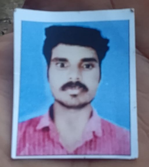 गुमशुदा की तलाश कृपया ढूंढने मे मदद करें 🙏ग्राम हरखौली शिवपुर चौराहा,पोस्ट गडेर,थाना भलुअनी,जनपद देवरिया के रहने वाले विजेंद्र राजभर जो काम की तलाश मे मुंबई (नेरन कसेला ताराफाट रोड क्षेत्र)गए थे पिछले एक महीने से लापता है? परिवार बेहद गरीब है 
<a href="/myogiadityanath/">Yogi Adityanath</a> 
<a href="/DGPMaharashtra/">महाराष्ट्र पोलीस - Maharashtra Police</a>