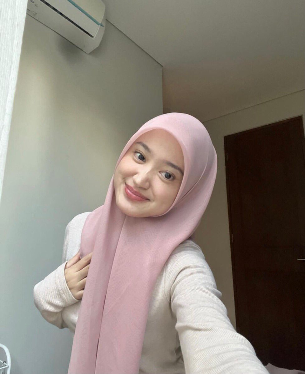SAREENA🦋 tweet media