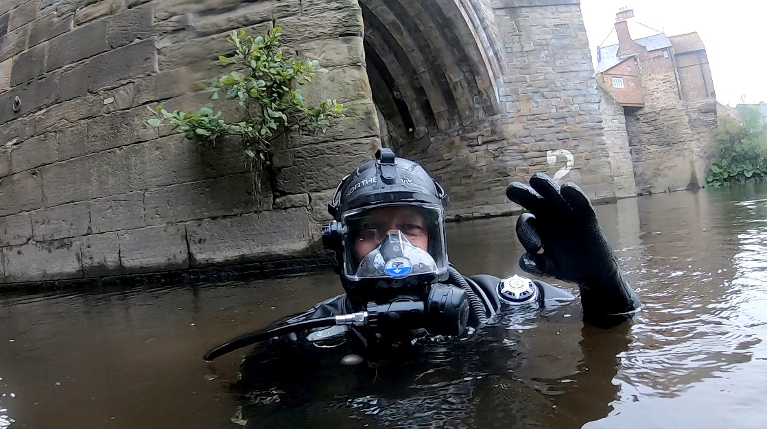 I'm launching my new book 'Pilgrim Souvenirs, Devotional &amp; other Objects of Faith...' &amp; you're invited! Sat 22 Nov <a href="/DUThingsToDo/">Durham University Things To Do</a> 
Join me for an engaging talk, Q&amp;A, book signing, &amp; discover the stories behind these extraordinary objects:
🔗 durham.ac.uk/things-to-do/w…

#archaeology