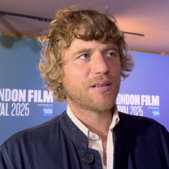 NEW | Johnny Flynn interview on &amp; Sons at BFI London Film Festival 2025.
youtu.be/-8H8FvyNGXY?si…

#JohnnyFlynn #NewsJFlynn #AndSons #JohnnyFlynn2025