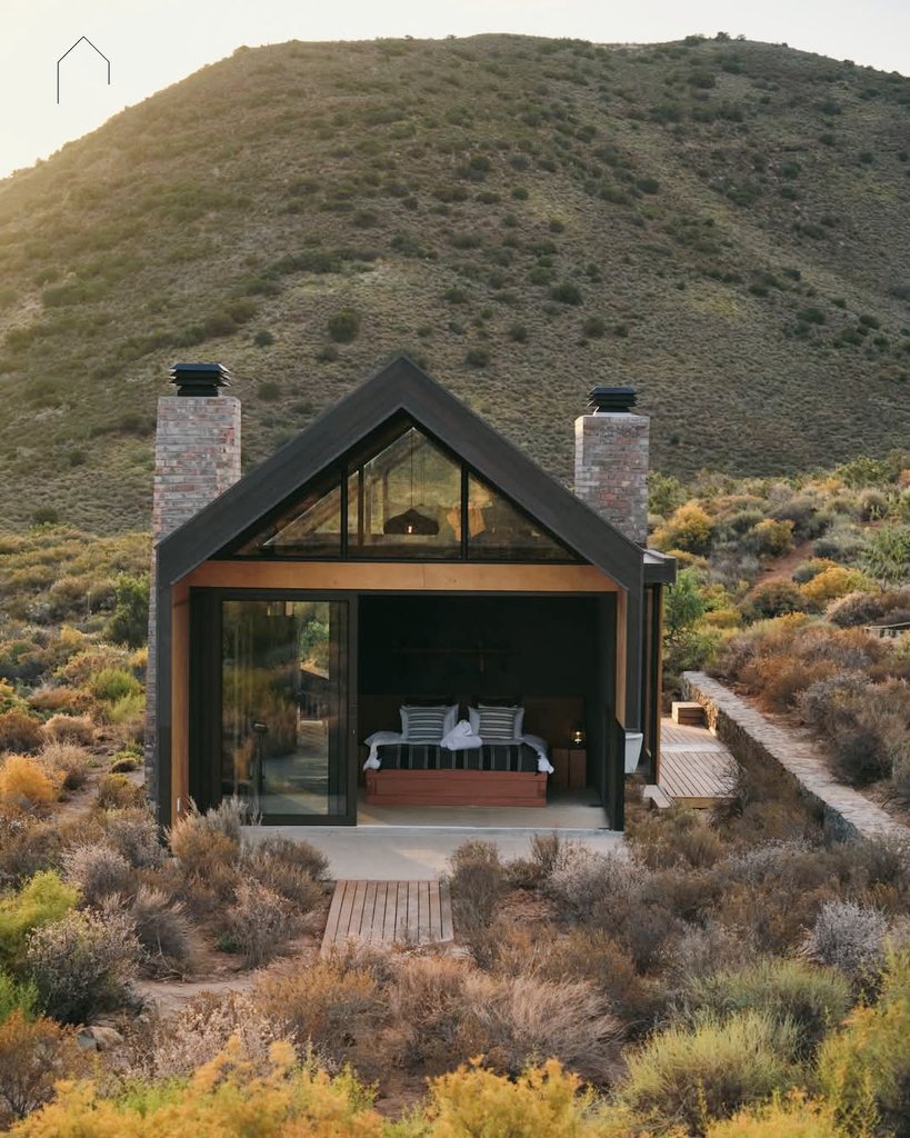 PryvateFigure's tweet photo. THE BARN HOUSE 
Abrikoos Kloof Private Pod Reserve
Perfect for a couples's bush getaway 
https://t.co/5gbIfFNB9m

#TravelAbodes #accommodation #BushGetaway 
Julius Malema Bafana Bafana #MadlangaCommission Maboe Senzo Mchunu Sibiya Mkhwanazi
SAFA World Cup Chairman
Cat Matlala ANC https://t.co/o7YoGiVmxa