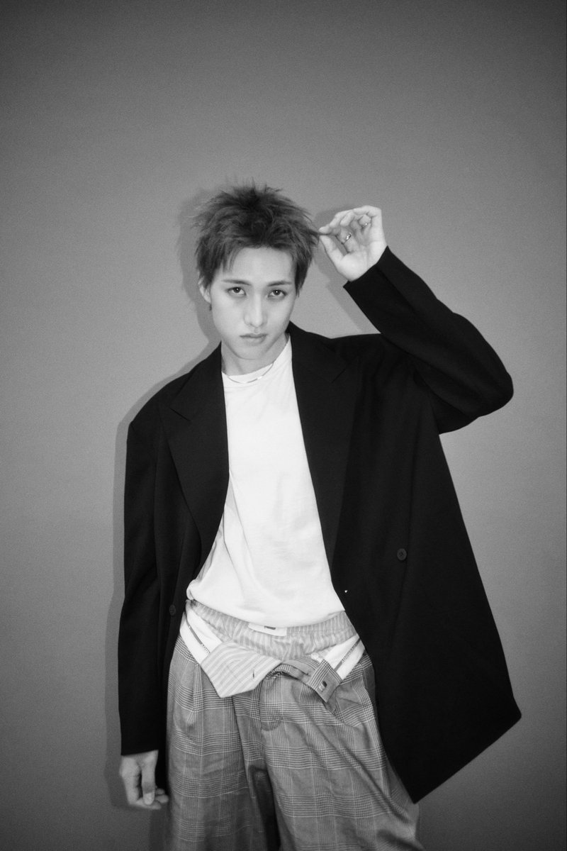 내 바지가 너무  내려간 탓일까? ㅜ.ㅜ