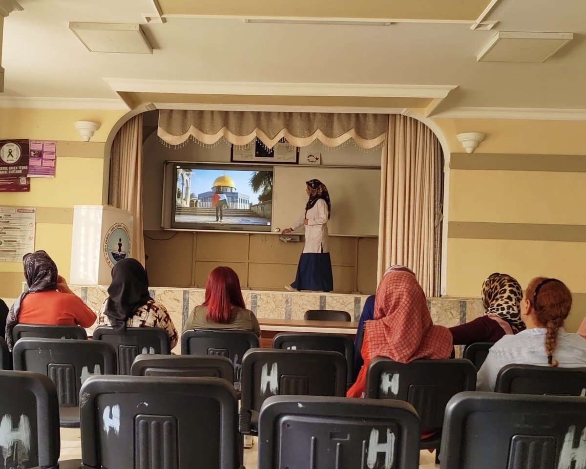 #ÖğretmenimÖnlüğüyleSınıfta
#BeyazÖnlükSessizKahraman

<a href="/tcmeb/">Millî Eğitim Bakanlığı</a> <a href="/nilgunmujdeci/">Nilgün MÜJDECİ</a> <a href="/hasansildak/">Hasan ŞILDAK</a> <a href="/n_kapanoglu/">n_kapanoglu</a> <a href="/siverekmem63/">Siverek İlçe MEM</a> <a href="/sanliurfammem63/">Şanlıurfa İl Milli Eğitim Müdürlüğü</a> <a href="/siverekkaymakam/">SİVEREK KAYMAKAMLIĞI</a>