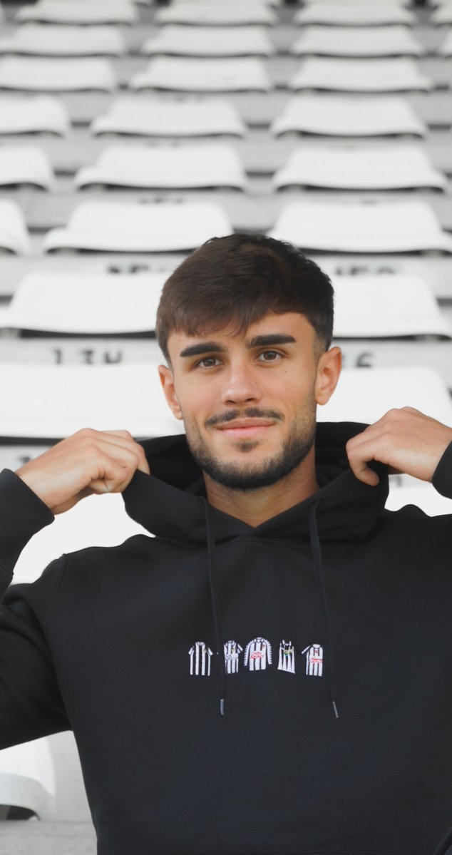 👕💯 "MATCH DAY EVERY DAY"

¿Lo de <a href="/gambeashop/">GAMBEA</a> con esta nueva colección que ha sido? 

🛍️ tienda.cdcastellon.com/moda/gambea

#PPO👂