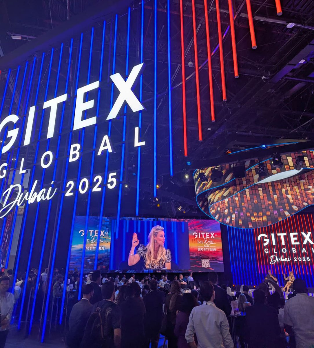 Geleceği şekillendiren teknolojileri yerinde keşfetmek için GITEX Global 2025’teyiz. 🌍

Teknoloji dünyasının nabzını yerinde tutmak, yeni trendleri keşfetmek ve ilham verici bağlantılar kurmak için buradayız.

#Datassist #GITEXGlobal2025 #Innovation