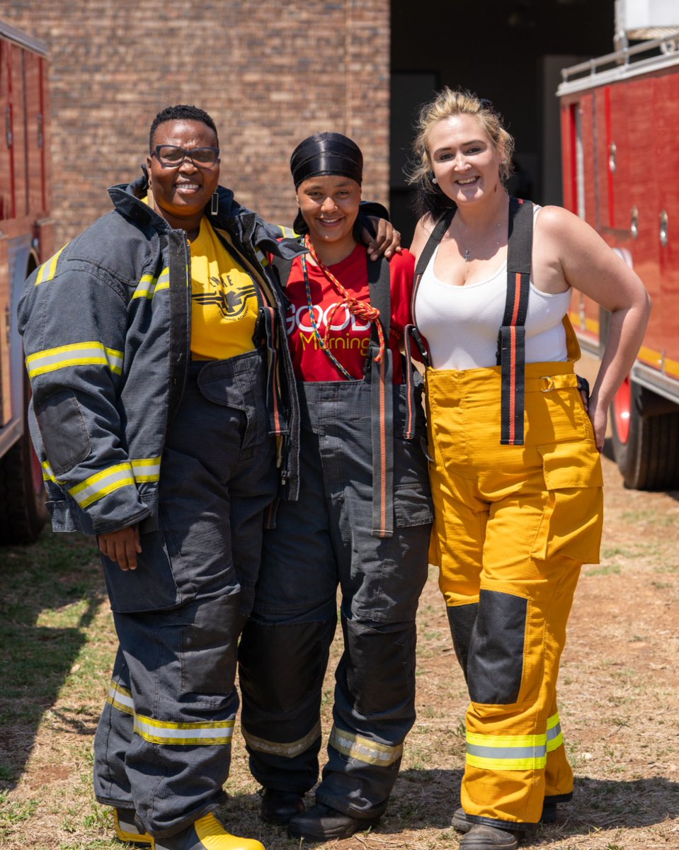 0861EMCARE's tweet image. 🔥 NFPA Fire Fighter Training – Polokwane 🚒
Our NFPA Fire Fighter students took their training above ground today — tackling live scenarios, hose work &amp;amp; teamwork under pressure. 💪🔥
👉 Apply: zurl.co/OOCfD  #EMCARE #FireTraining #NFPA #Polokwane #FireFighterTraining