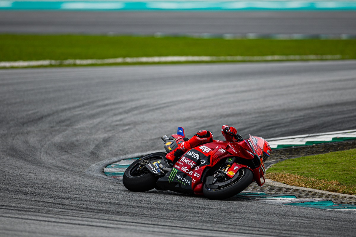 siemens_es's tweet image. Llevamos más de 20 años trabajando junto al mundo del #motor y... ¡Esto solo acaba de empezar! 🚀

🏍️🏁 Hace unas semanas, de la mano de #SiemensXcelerator, renovamos nuestro acuerdo con Ducati Corse para continuar esta historia de éxitos 📲 sie.ag/4KwYp1

#MotoGP