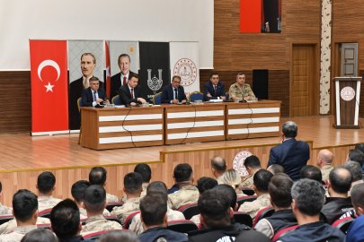 Müslüm Alkış (@muslumalkis) on Twitter photo Urfa'da Okul Güvenliği Ele Alındı
gazeteci63.com/egitim/urfa-da…
<a href="/hasansildak/">Hasan ŞILDAK</a> <a href="/UrfaValiligi/">T.C. ŞANLIURFA VALİLİĞİ</a> Urfa'da Okul Güvenliği Ele Alındı
gazeteci63.com/egitim/urfa-da…
<a href="/hasansildak/">Hasan ŞILDAK</a> <a href="/UrfaValiligi/">T.C. ŞANLIURFA VALİLİĞİ</a>