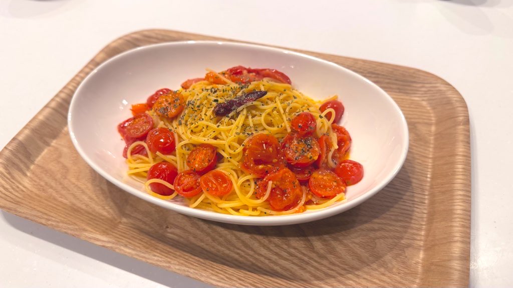 頂いたトマトは先日トマトパスタにして頂きました！
とても甘くて美味しかったです😋
ありがとうございました🙌