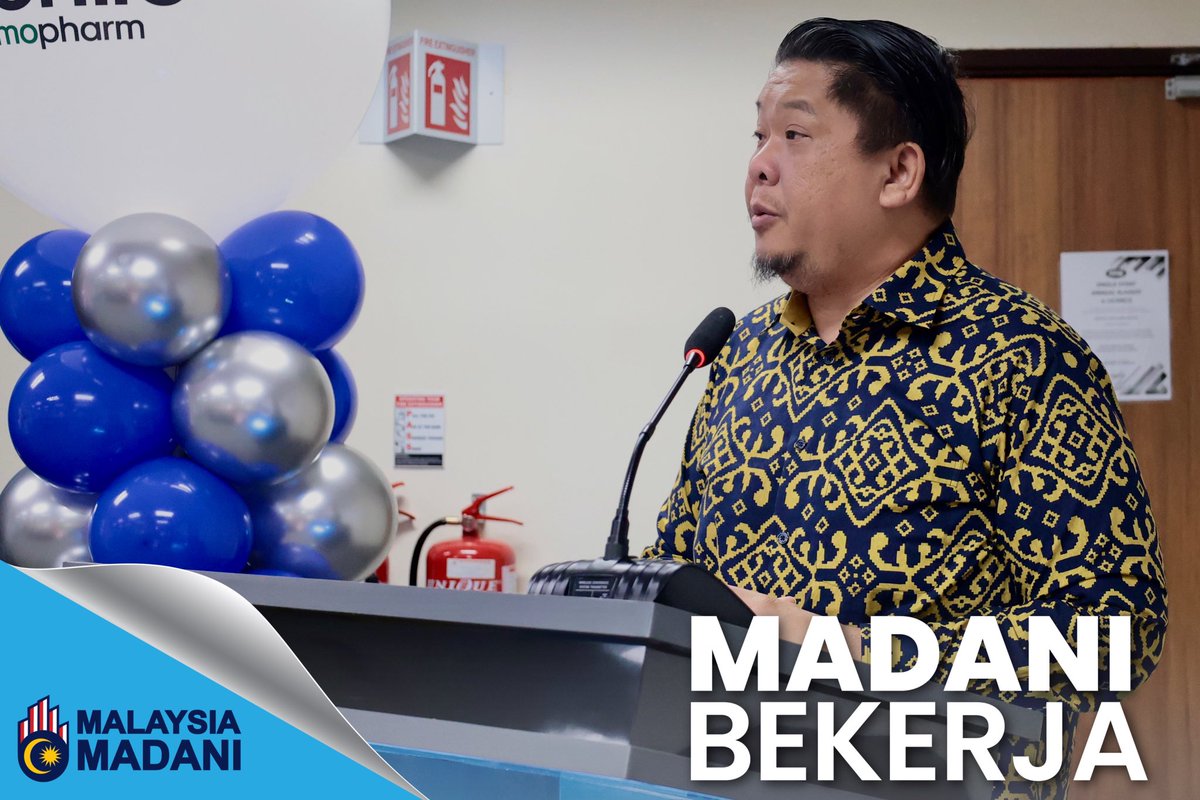 KKMPutrajaya's tweet photo. 𝐏𝐑𝐄𝐌𝐈𝐄𝐑 𝐈𝐍𝐓𝐄𝐆𝐑𝐀𝐓𝐄𝐃 𝐋𝐀𝐁𝐒 𝐋𝐀𝐍𝐂𝐀𝐑 𝐒𝐈𝐒𝐓𝐄𝐌 𝐇𝐄𝐌𝐀𝐓𝐎𝐋𝐎𝐆𝐈 𝐒𝐄𝐂𝐀𝐑𝐀 𝐀𝐔𝐓𝐎𝐌𝐀𝐓𝐈𝐊 𝐏𝐄𝐍𝐔𝐇 𝐃𝐄𝐍𝐆𝐀𝐍 𝐁𝐀𝐍𝐓𝐔𝐀𝐍 𝐀𝐈 𝐏𝐄𝐑𝐓𝐀𝐌𝐀 𝐃𝐈 𝐌𝐀𝐋𝐀𝐘𝐒𝐈𝐀 𝐔𝐍𝐓𝐔𝐊 𝐀𝐌𝐀𝐋𝐀𝐍 𝐒𝐖𝐀𝐒𝐓𝐀

16 Oktober 2025- YB Dato Lukanisman Bin Awang Sauni, Timbalan Menteri Kesihatan merasmikan Majlis Pelancaran pemasangan pertama sistem hematologi automatik berasaskan AI dalam amalan perubatan swasta di Malaysia.

📈Premier Integrated Labs memperkenalkan CAL 8000 oleh Mindray, sistem hematologi automatik sepenuhnya berasaskan AI pertama bagi sektor swasta di Malaysia — satu pencapaian penting dalam memperkasa inovasi diagnostik negara.

🔬 Sebagai sebahagian daripada IHH Laboratories di bawah IHH Healthcare Malaysia, Premier Integrated Labs terus memperkukuh kedudukannya sebagai penyedia diagnostik terkemuka dengan pemasangan sistem automasi hematologi Mindray CAL 8000.

🧪 Sistem berasaskan AI ini menggabungkan pengurusan sampel pintar serta automasi makmal bagi meningkatkan kecekapan operasi, ketepatan diagnostik dan kelancaran aliran kerja. Pendekatan ini membolehkan saintis makmal memberi tumpuan kepada analisis data dan penjagaan pesakit, seterusnya mempertingkat hasil rawatan klinikal.

🇲🇾 Inisiatif ini sejajar dengan komitmen Kementerian Kesihatan Malaysia (KKM) untuk memperkukuh sistem kesihatan negara melalui penggunaan teknologi canggih, pendigitalan dan kerjasama strategik antara sektor awam dan swasta.

#KKMPrihatin #SihatBersama #MalaysiaSihat #MADANIBekerja #RancakkanMADANI