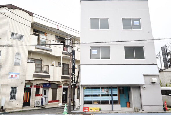 来月郡山の新たな場所でイベントを企画します。
『my name is window my name is door』
2025/11/15(土) @郡山市堂前参画ビル

10:00〜15:00
入場無料

【LIVE】
godone
靄（moya) 
MANABU MURATA
東山一二三
have

【DJ】
腓
SHINYA HASUNUMA

【SHOP】
Olga 
ROAST BLUES 

flyer design
宍戸智一