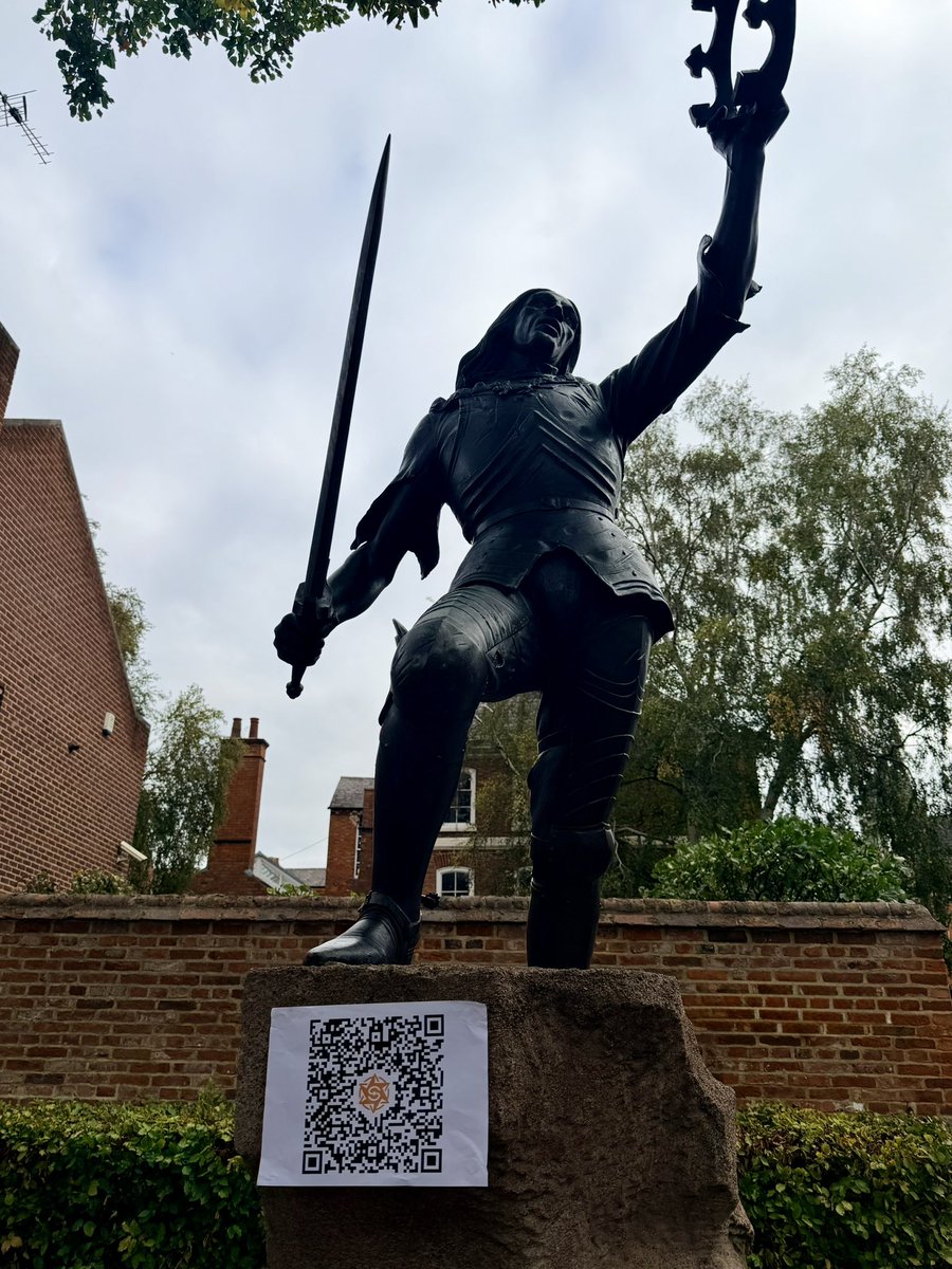 bhabichulo's tweet image. My entry on the @ConcentricDao giveaway. We have kings and royalty shilling the concentric QR code #concentric @ConcentricToken