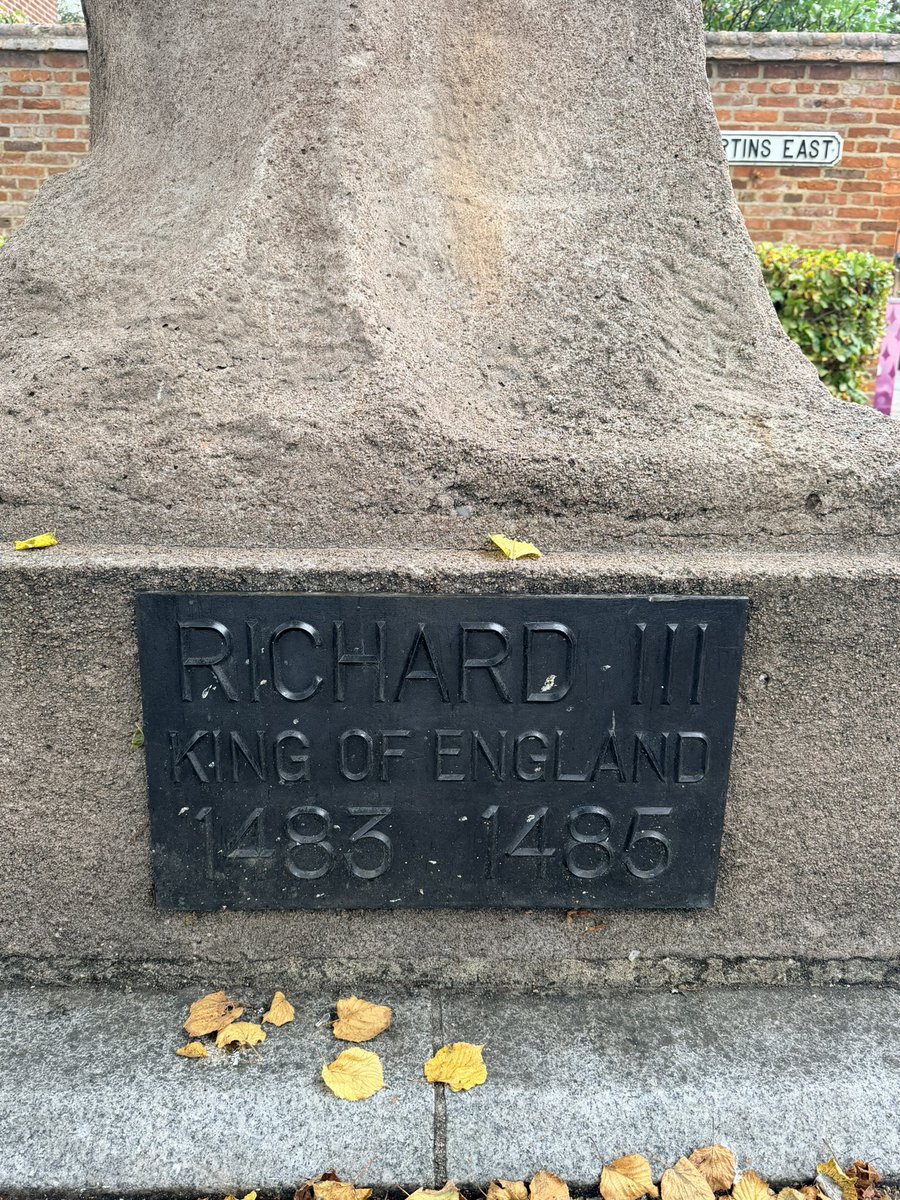 bhabichulo's tweet image. My entry on the @ConcentricDao giveaway. We have kings and royalty shilling the concentric QR code #concentric @ConcentricToken