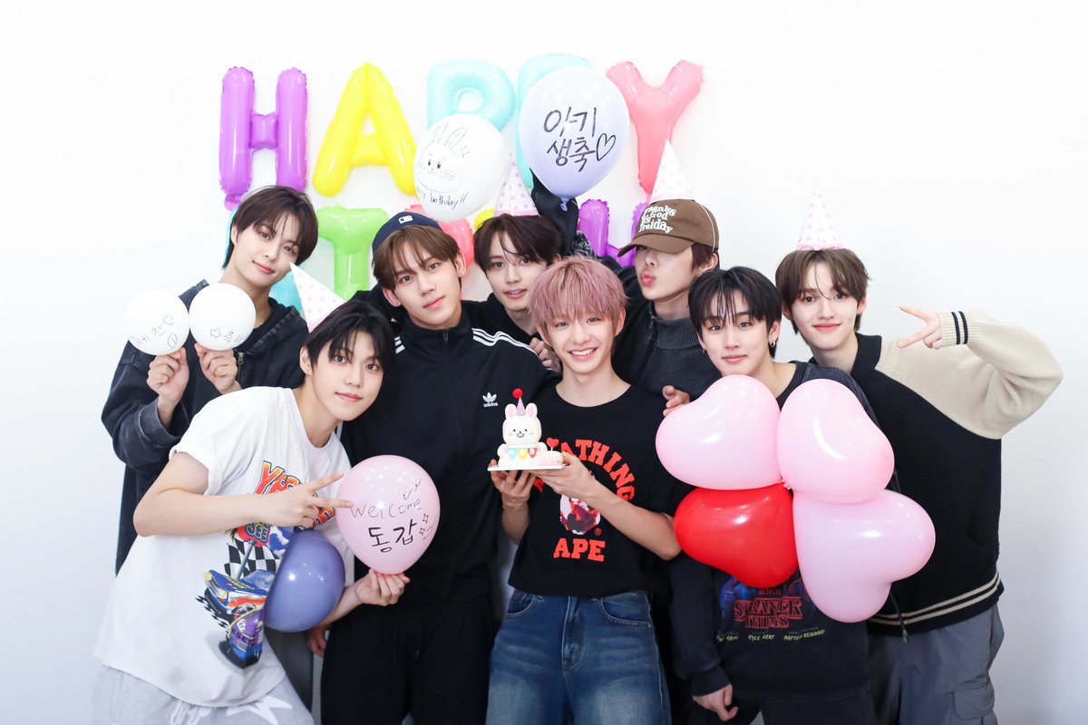 yuhz_official's tweet photo. [🎂]

𝐻𝐴𝑃𝑃𝑌 𝐵𝐼𝑅𝑇𝐻𝐷𝐴𝑌 𝑇𝑂 𝑆𝐸𝐶𝐻𝐴𝑁 ⋅˚₊‧ ୨୧ ‧₊˚ ⋅

#YUHZ #유어즈
#HAPPY_SECHAN_DAY