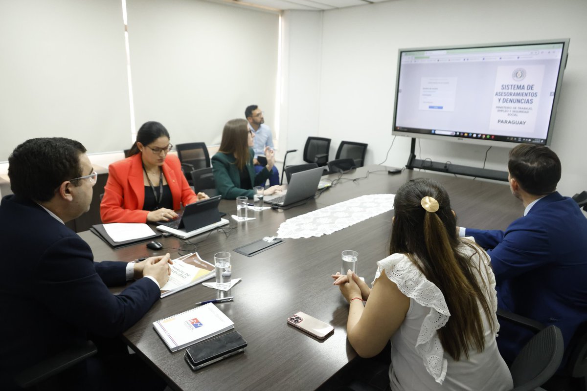 #Innovación| Nuevo Sistema Unificado de Asesoramientos y Denuncias Laborales (SUAD)

El Ministerio de Trabajo puso en funcionamiento un sistema digital que moderniza la atención a trabajadores y empleadores, optimizando el acceso a asesoramientos y la gestión interna de