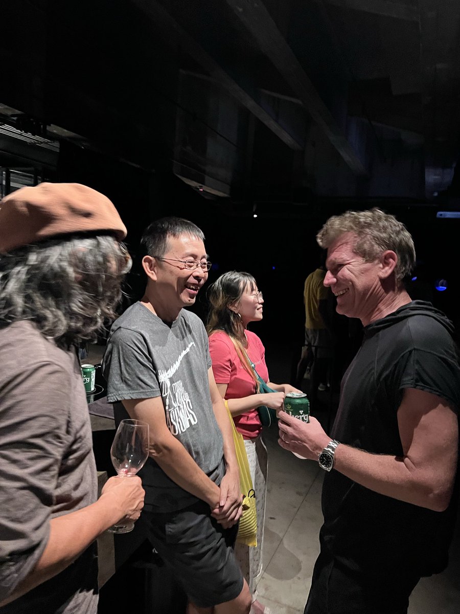 canmasu's tweet image. Everyone’s hyped for Chain Culture, but I’m all about the CHILL-culture 😎 (last pic)

➡️ @chainculture x @hivefest x @TodaysArt 

#AI #Art