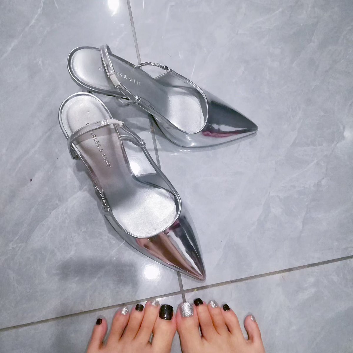 今天是裸足哦～