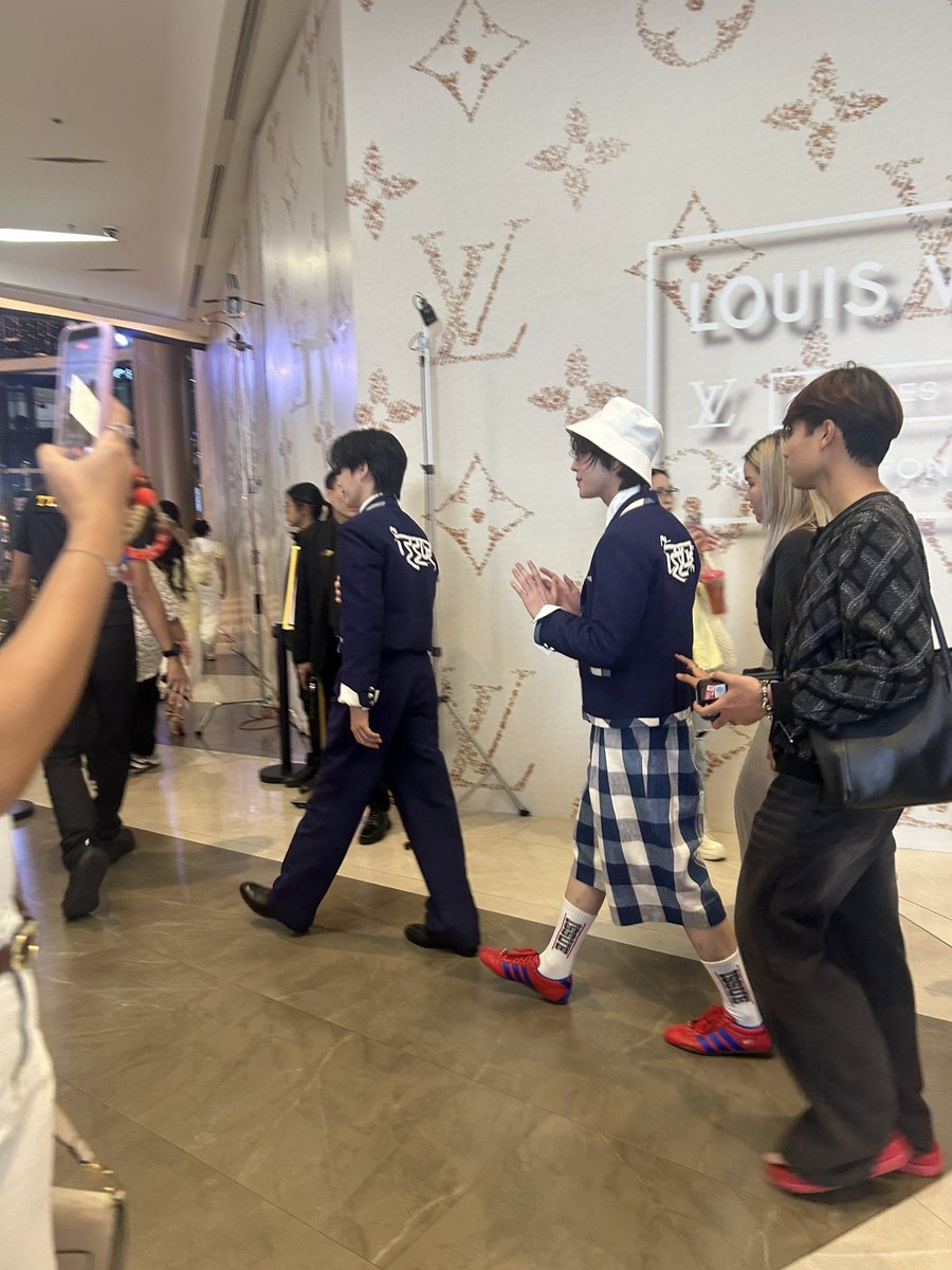 โคตรน่าจะน่ารัก🥹🥹🥹🥹

#TleFirstone #เติ้ลเฟิร์สวัน