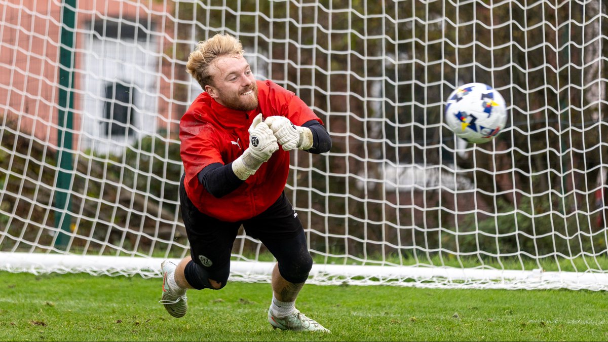 Four images from <a href="/ftfc/">Fleetwood Town Football Club</a>’s training session at <a href="/PoolfootFarm/">Poolfoot Farm</a> 📸 

First time using my brand-new <a href="/CanonUKandIE/">Canon UK and Ireland</a> R6 MKII alongside the EF 70-200mm f/2.8 MKII 🔥