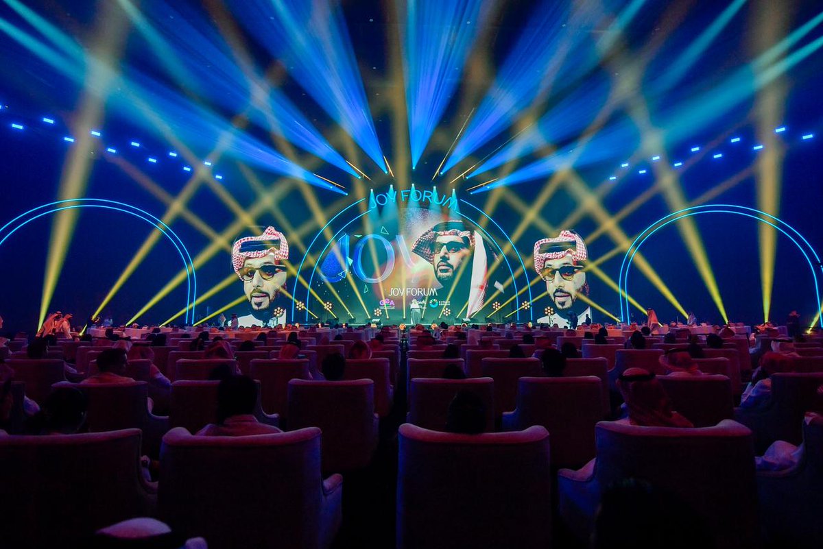 لقطات من الكلمة الافتتاحية لمعالي المستشار تركي آل الشيخ في مؤتمر جوي فورم 2025 🎤
رؤية تلهم وتوجه صناعة الترفيه نحو آفاق جديدة 🌟🇸🇦

Highlights from the opening speech of H.E. Turki Alalshikh at #JoyForum 2025 🎤
A vision that inspires and leads the entertainment industry toward