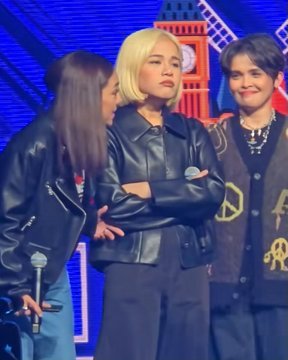 andreanhicz's tweet photo. Ano kayang dahilan bat nakasimangot ang Atabs namin, si KZ siguro ang saladin π π€£
#4
#KwOArtist
#ASAPENGLAND https://t.co/W4Nnlj18AN