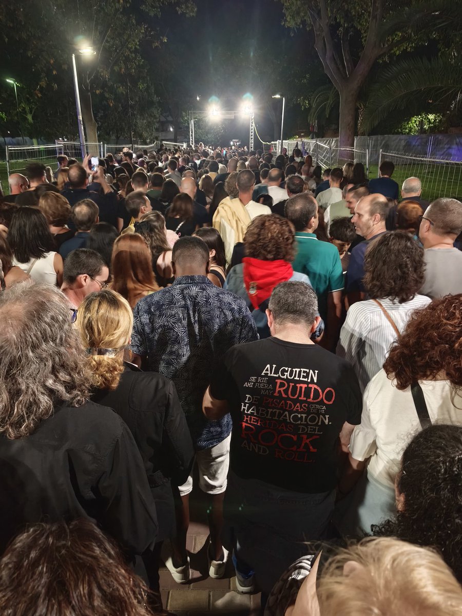 ⚪️⚫️ El concejal de Festejos, Carlos Bolarín, no comparecerá en el pleno para explicar los disturbios del 29 de agosto en el anfiteatro

👉 Los votos en contra de PP y los concejales no adscritos han rechazado la petición de Más Madrid  <a href="/sansecomunica/">Ayuntamiento de San Sebastián de los Reyes</a> 

magazineslv.com/noticias-san-s…
