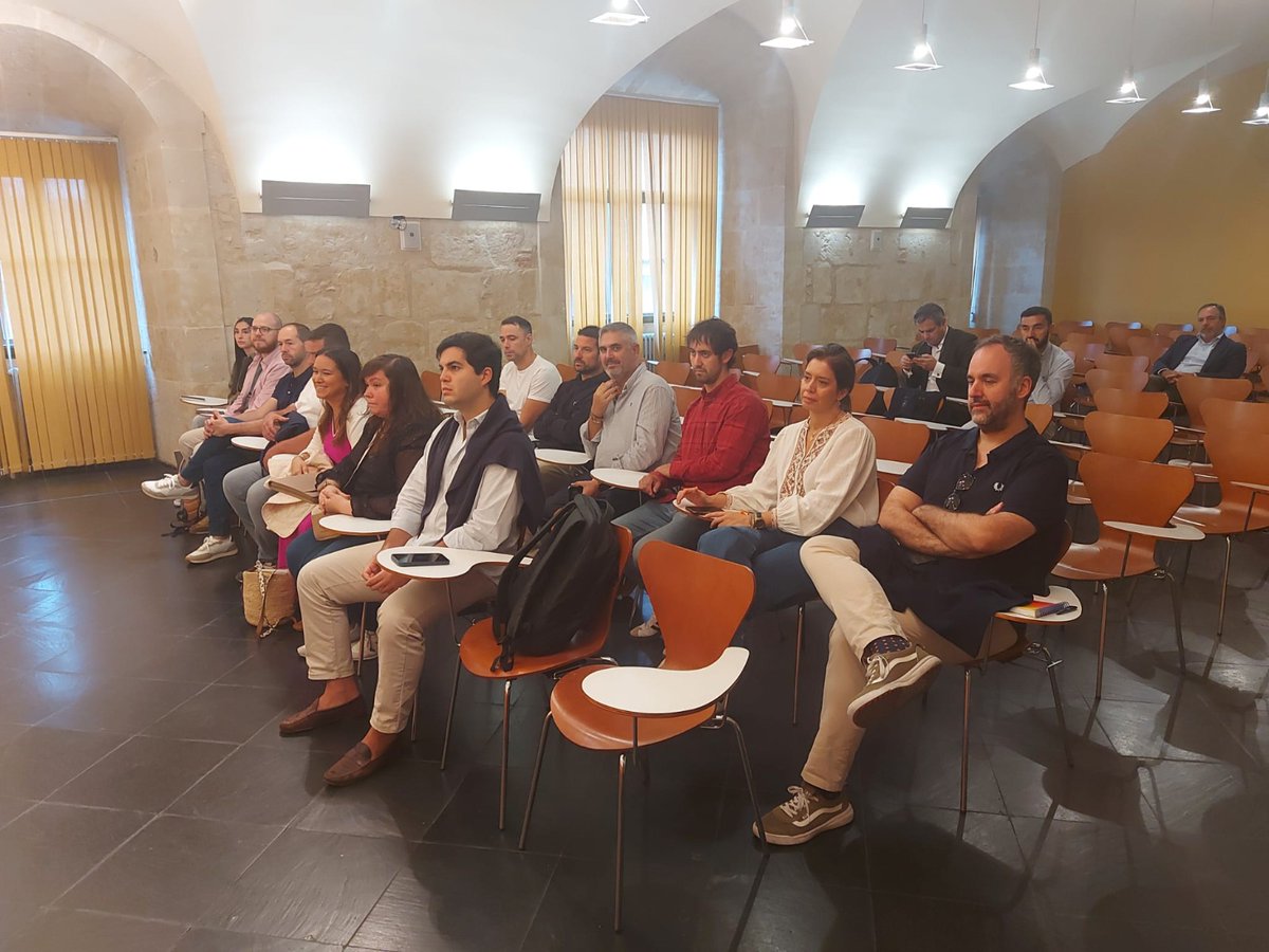 upsa's tweet image. 📢 El vicerrector de Formación Permanente y Doctorado, Pedro Sangro, ha presentado el acto de inauguración del #Programa en Dirección y Gestión Comercial para Gerentes de Agencias y Gerentes de SGRs (2025-2026) de @Repsol.