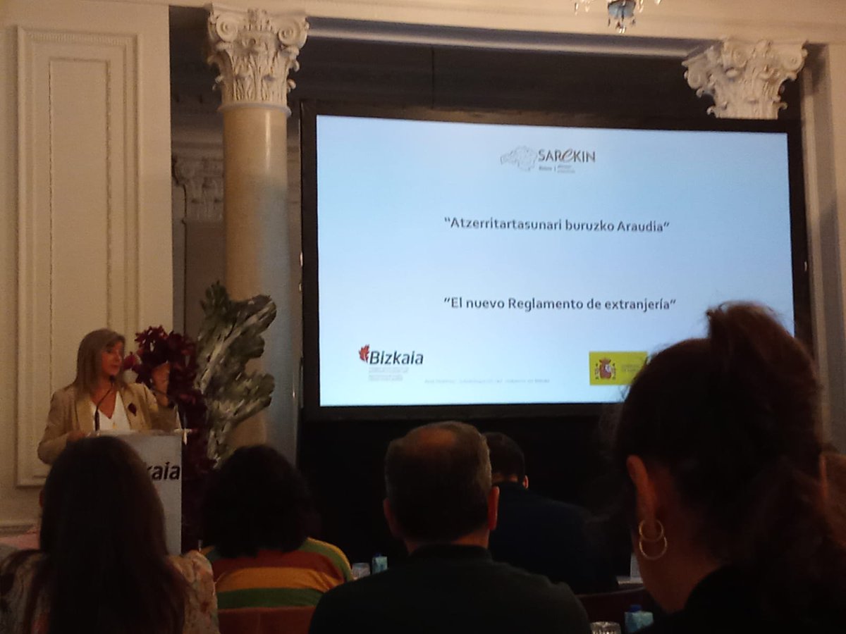 Participamos en jornada Nuevo Reglamento de Extranjería, organizado por Depto., de Empleo, Cohesión Social e Igualdad de la <a href="/Bizkaia/">Bizkaiko Foru Aldundia/Diputación Foral de Bizkaia</a>, #RedSarekin <a href="/SubGobBizkaia/">Subdelegación del Gobierno en Bizkaia</a>. Seguimos
<a href="/MigrazioAsiloF/">Foro Vasco de Migración de Asilo</a>
<a href="/gobiernovasco/">Gobierno Vasco</a> <a href="/Oarsoaldea/">Oarsoaldea Garapen Agentzia</a> <a href="/SEstadoMigr/">Secretaría de Estado de Migraciones</a> <a href="/empleogob/">Ministerio Trabajo y Economía Social</a> <a href="/lanbideejgv/">Lanbide</a> <a href="/BizkaiaEmpresa/">BizkaiaEmpresa</a> <a href="/SPRInforma/">SPR Informa</a>