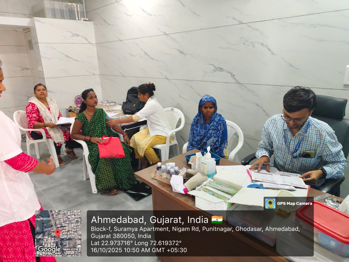 dsbccAmc's tweet image. સ્મૃતિમંદિર UHC ખાતે VHR ANC Screening, Vaccination અને પોષણ કિટ વિતરણ કાર્યક્રમ યોજાયો.
આ પહેલ માનનીયસંસદસભ્ય શ્રી હસમુખ પટેલ  સાહેબના સહયોગથી સફળતાપૂર્વક પૂર્ણ કરી.
•ગર્ભવતી માતાઓની આરોગ્ય તપાસ
•રસીકરણ
•પોષણ કિટ આપીને સશક્તિકરણ
માતા અને શિશુના આરોગ્ય માટે AMC નીપ્રતિબદ્ધતા!
