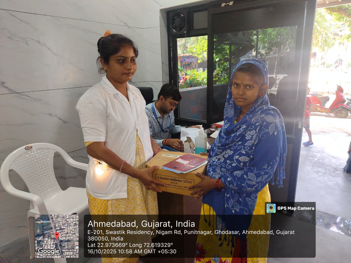 dsbccAmc's tweet image. સ્મૃતિમંદિર UHC ખાતે VHR ANC Screening, Vaccination અને પોષણ કિટ વિતરણ કાર્યક્રમ યોજાયો.
આ પહેલ માનનીયસંસદસભ્ય શ્રી હસમુખ પટેલ  સાહેબના સહયોગથી સફળતાપૂર્વક પૂર્ણ કરી.
•ગર્ભવતી માતાઓની આરોગ્ય તપાસ
•રસીકરણ
•પોષણ કિટ આપીને સશક્તિકરણ
માતા અને શિશુના આરોગ્ય માટે AMC નીપ્રતિબદ્ધતા!