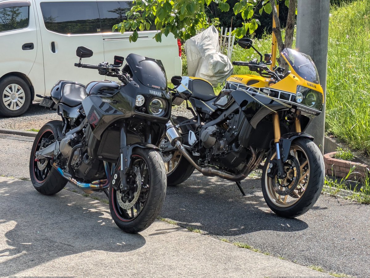 XSR900　グラブバー（RN46/54用）ファニーズカスタム XSR900グラブバー(RN46/54用） - FUNNY'S CUSTOM SERVICE