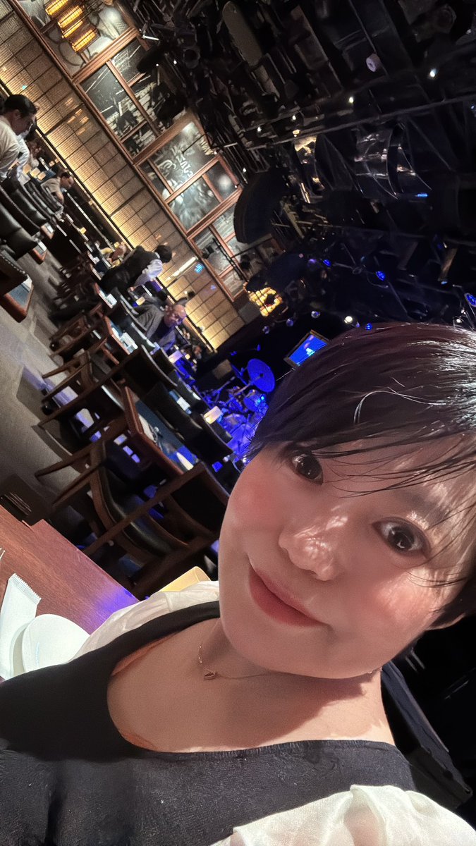 ematoyota_831's tweet image. #bluenote 
にて素敵な音楽を楽しみました♪
ご飯も美味しいです😋
まだ走ったりは出来ませんが日常取り戻しつつあります😚