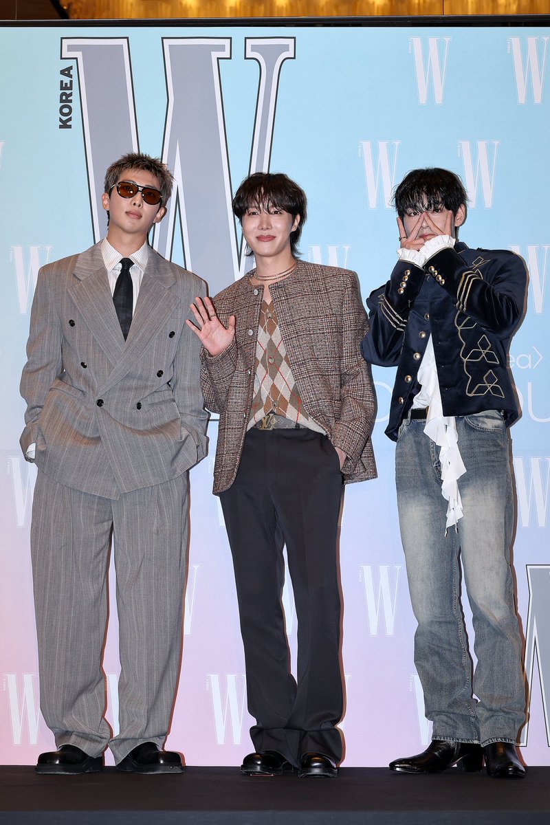 RM, V &amp; j-hope sandwich! 💕💖
#BTS #RM #jhope #V #Taehyung #WKorea #LoveYourW