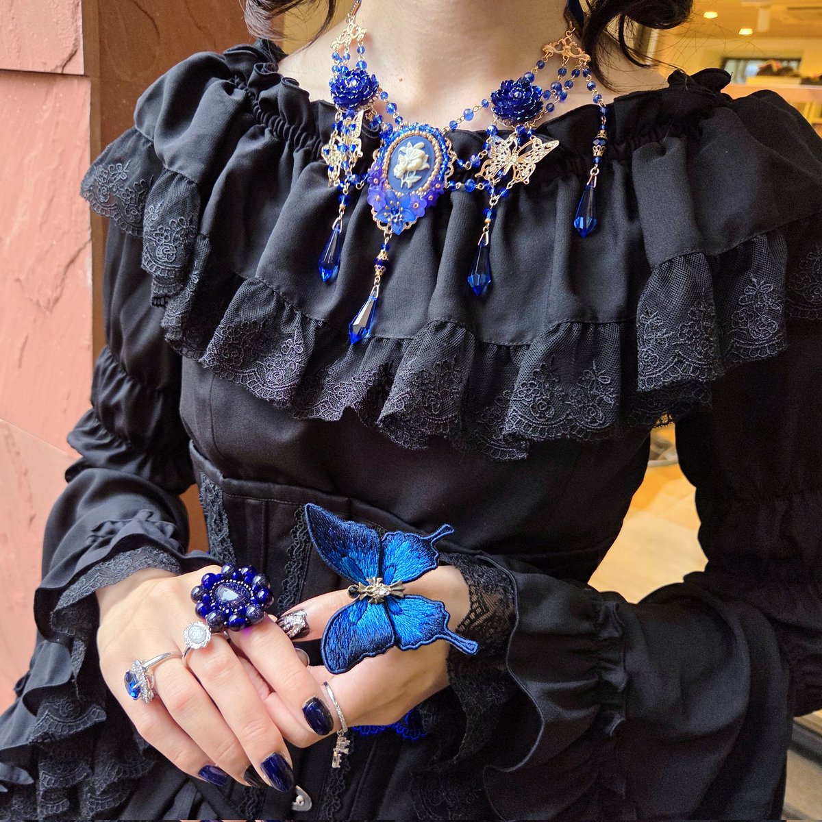 JSK,Socks,Obi Accessory: Moi-même-Moitié
Blouse:ATELIER-PIERROT
Corset: <a href="/abilletage/">アビエタージュ</a> 
Headdress: Logic様
Rings:  魔々様,  vii様, icegray様
Ring, Ribbon: 星箱Works
Earrings, necklace: 薫乃園様