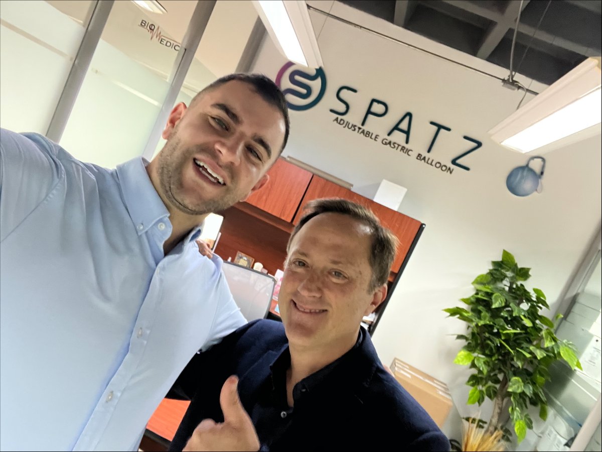 Spatz3Balloon's tweet image. 🇲🇽 Last month, our Director of Regional Sales, Joseph Tabakin, joined the AMEG Conference in Puerto Vallarta with our partners Biomedics. Great to connect with physicians across Mexico and share updates on the Spatz3 Adjustable Balloon. #Spatz3 #ObesityCare #Endoscopy